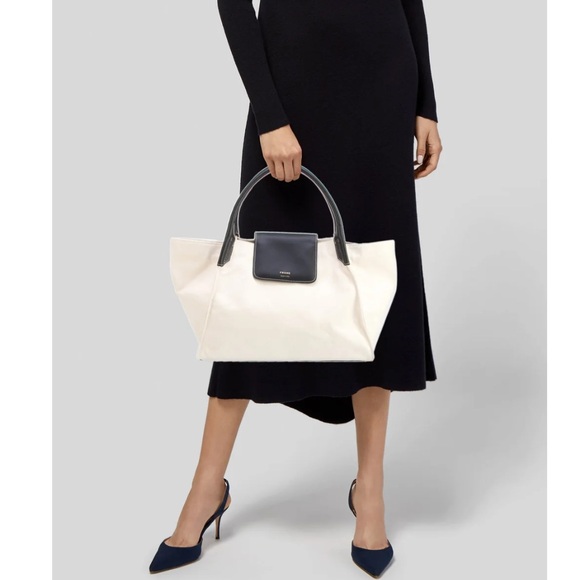 FRAME Canvas Shoulder Bag - Picture 5 of 12